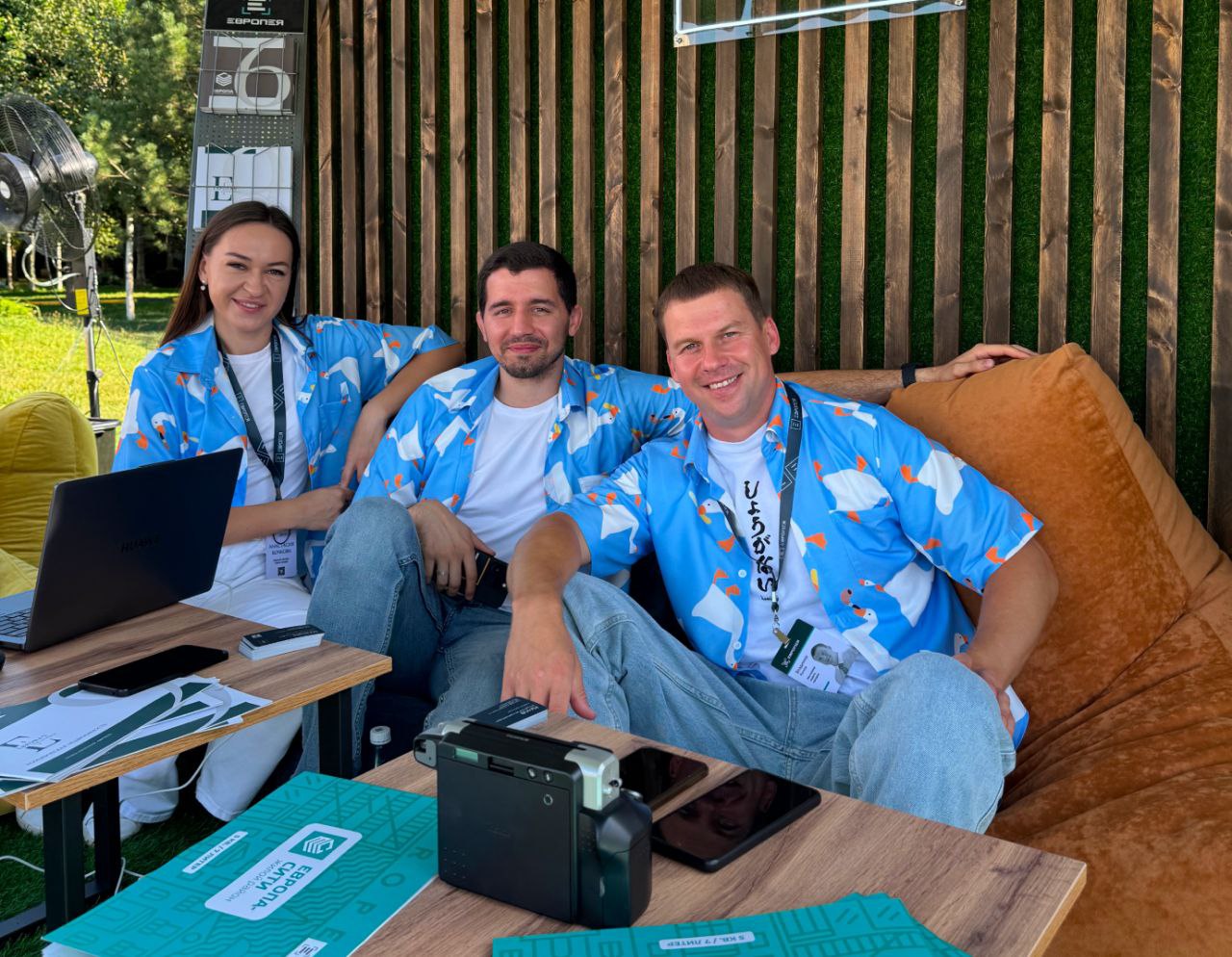 Клиентские дни в ГК «Европея»: подарки, скидки и атмосфера праздника у Лебединого озера