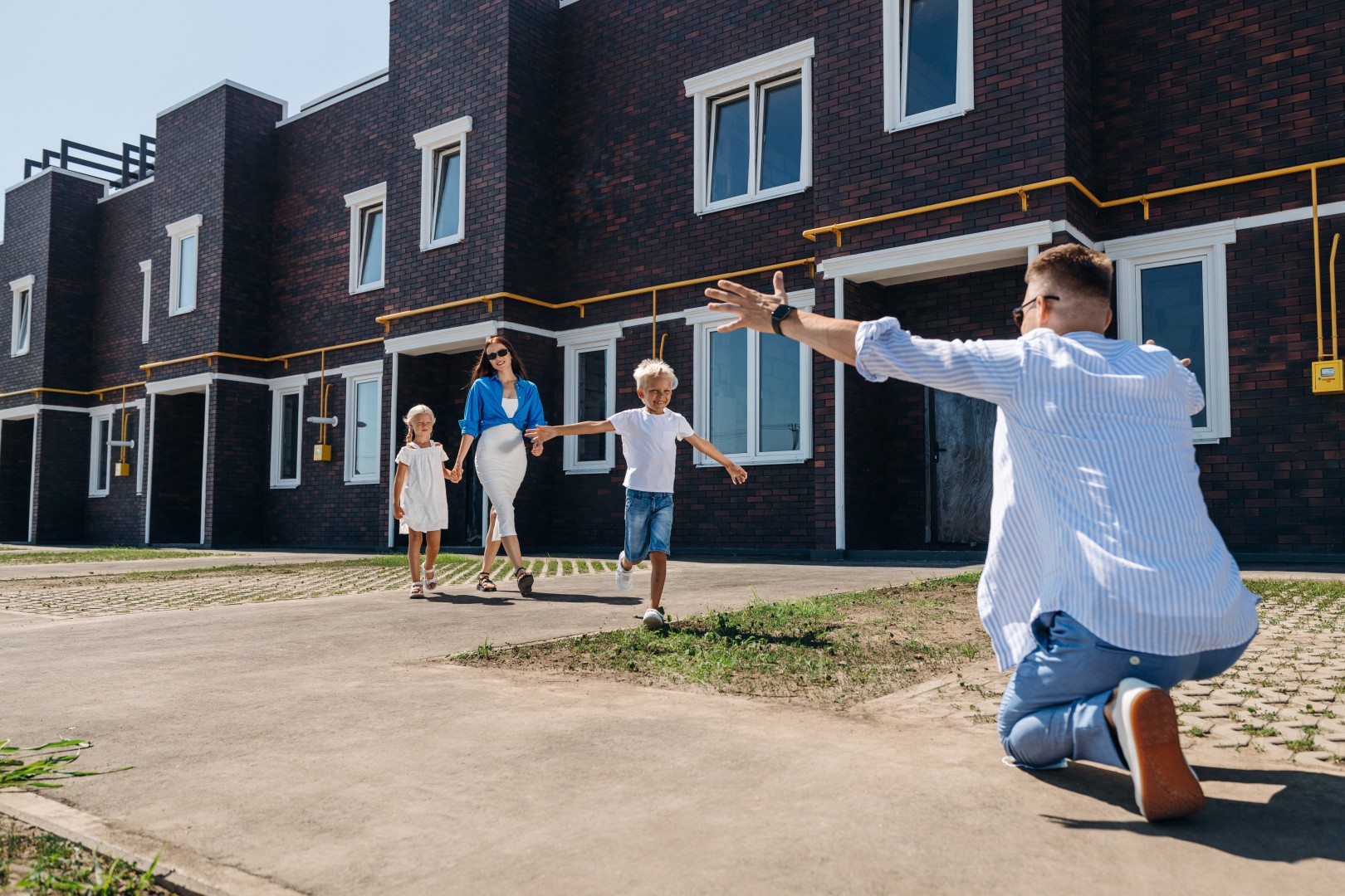 Собственный двор и парковочное место